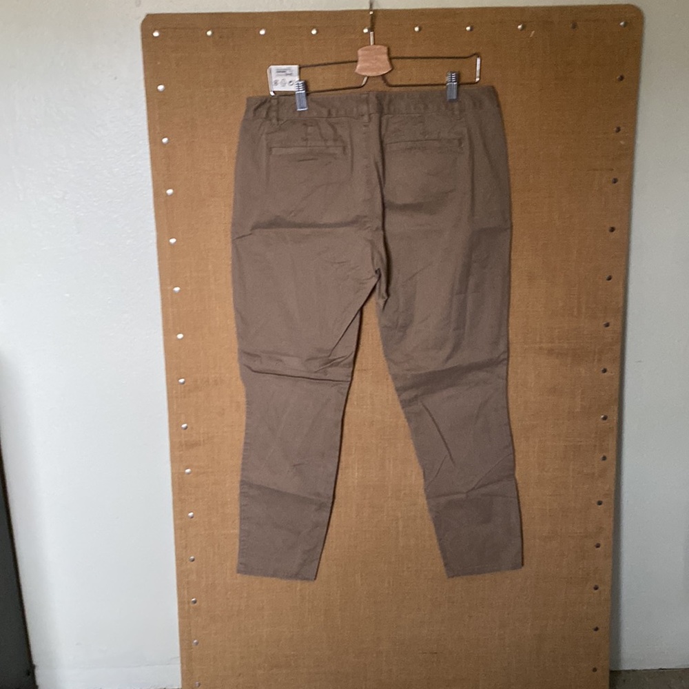 KHAKIS BY GAP PANT - Picture 4 of 10